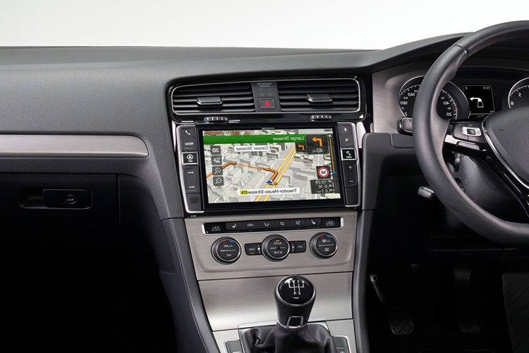 Golf 4 Teyp Kodu Nasıl Girilir?