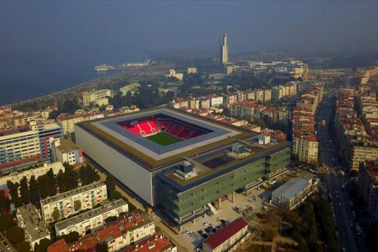 Göztepe Sgk Hangi Durak?