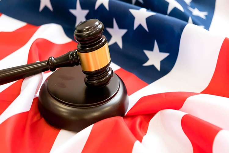 Green Card Olmadan Amerika'da Yaşamak Mümkün Mü?