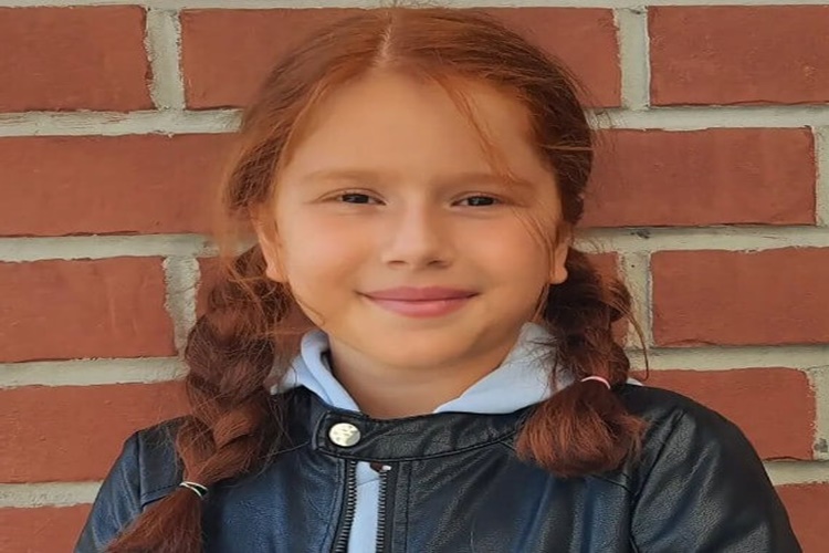 Gülizar Nisa Uray Kimin Kızı?