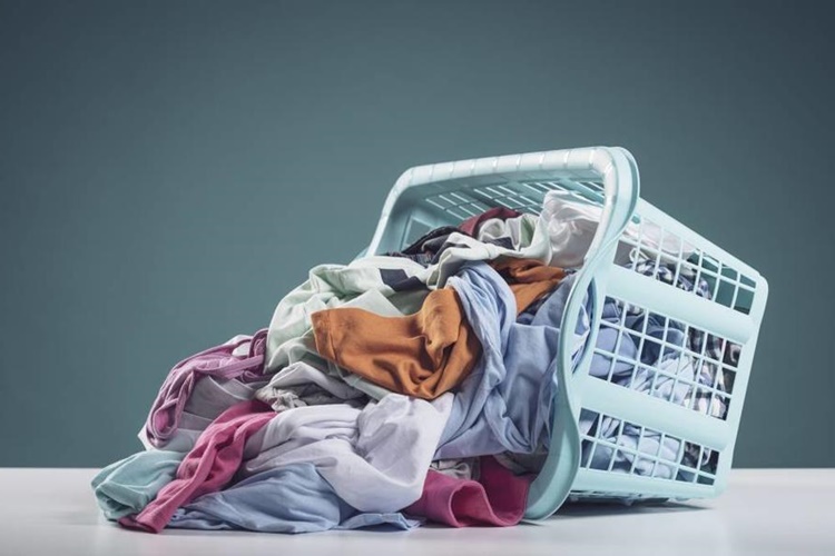 Güneş Yağı Lekesi Nasıl Çıkar? 