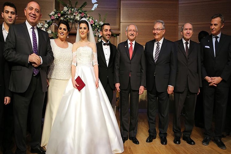 Gürsel Tekin İlk Eşi Kimdir?