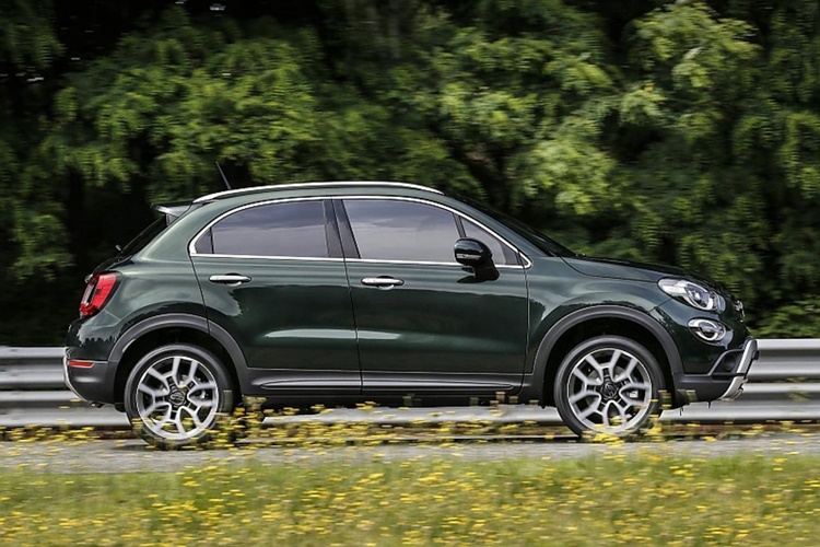 Güvenli Ve Eğlenceli Seyahat Deneyimi Sunan Fiat 500X Hakkında Merak Edilenler
