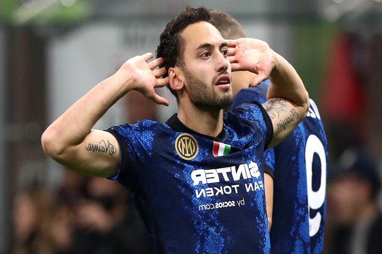 Hakan Çalhanoğlu Aslen Nereli?