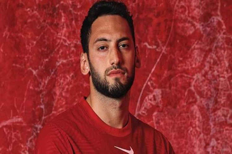 Hakan Çalhanoğlu Bayburt’un Neresinden?