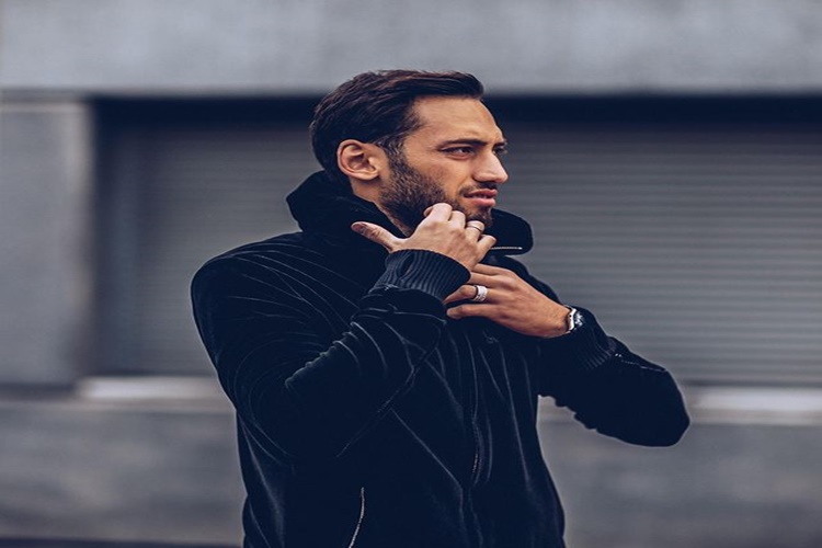Hakan Çalhanoğlu Milli Takımda Neden Yok?