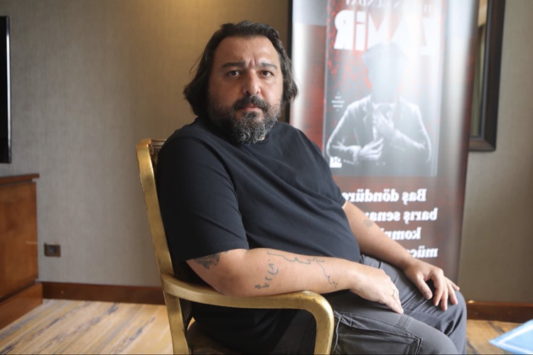 Hakan Günday Evli Mi?