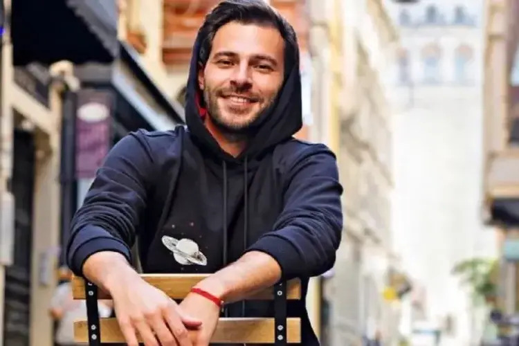 Hakan Sabancı Hangi Liseden Mezun?