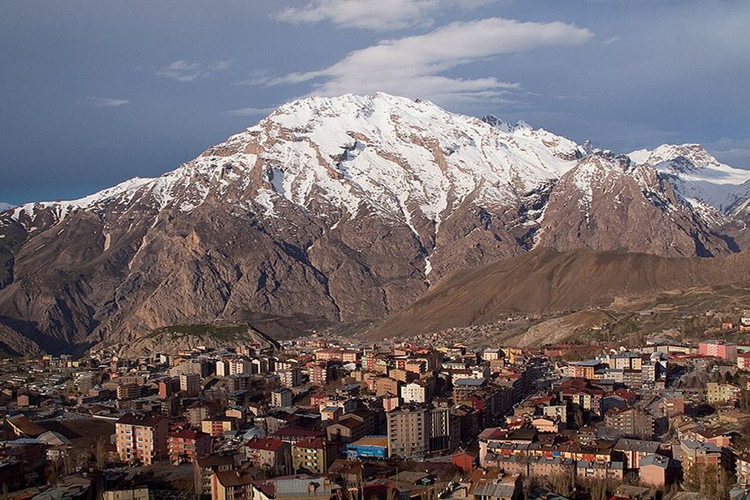 Hakkari Merkez 2023 Nüfusu Kaçtır?