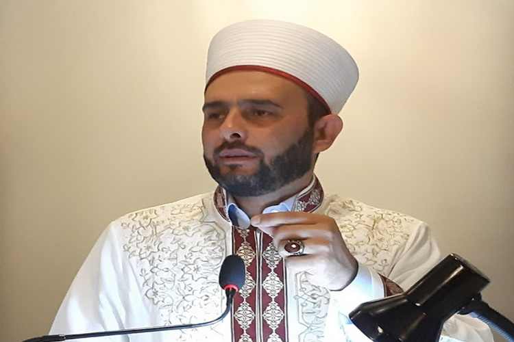 Halil Konakçı Hangi Camide Görev Yapıyor?