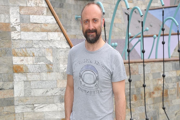 Halit Ergenç Alevi Mi?