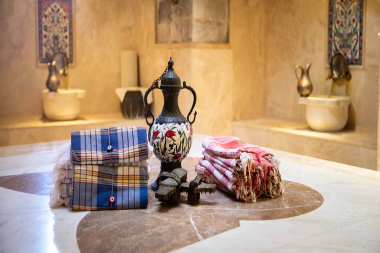 Hamam Boğaz Ağrısına İyi Gelir Mi?