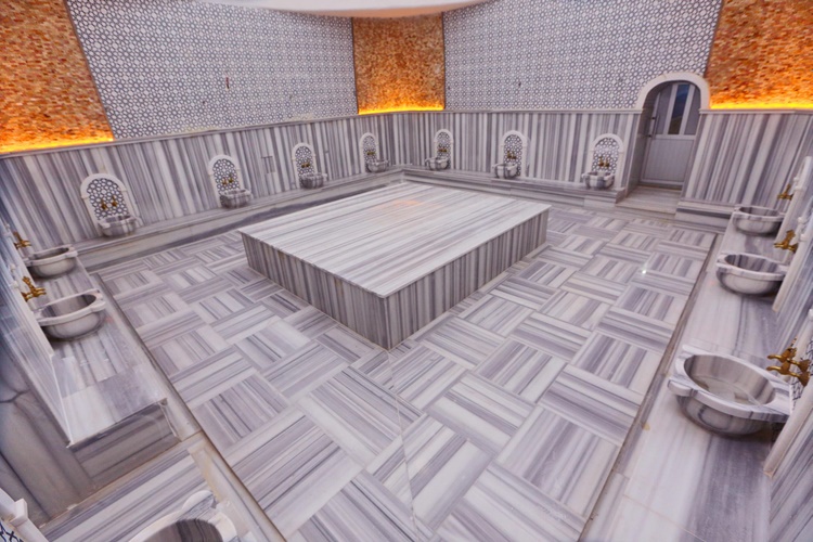 Hamam Uyuza İyi Gelir Mi?
