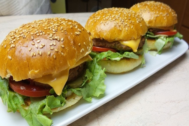 Hamburger Ekmeği Kalorisi Kaçtır?