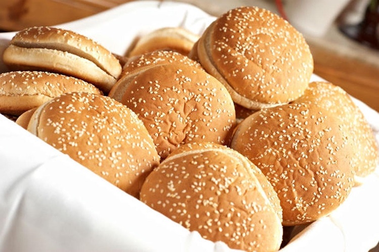 Hamburger Ekmeği Kilo Aldırır Mı?