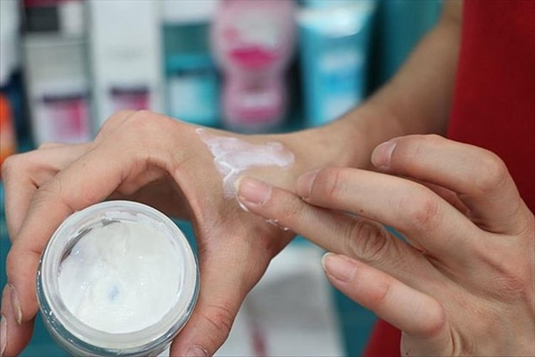 Hametan El Kremi Olarak Kullanılır Mı?