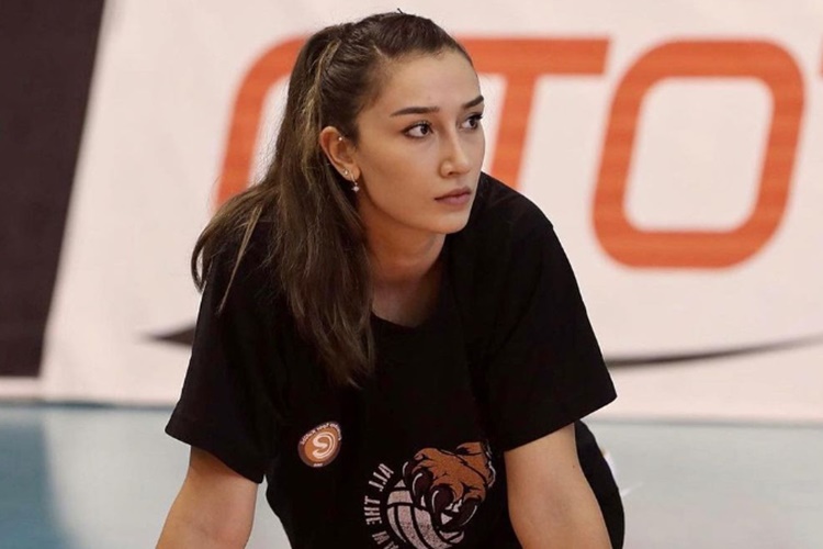 Hande Baladın Ayakkabı Numarası Nedir?