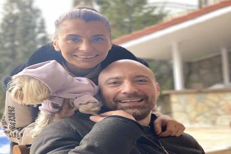 Hande Fırat Eşi Öldü Mü?