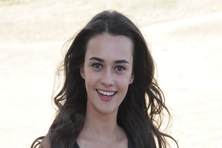 Hande Soral ve Bensu Soral İkiz Mi? 