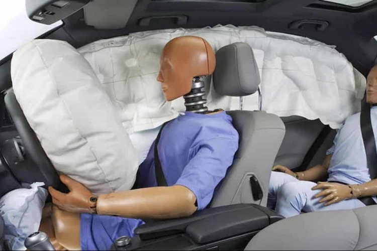 Hava Yastığı Lambası Muayeneden Geçer Mi?