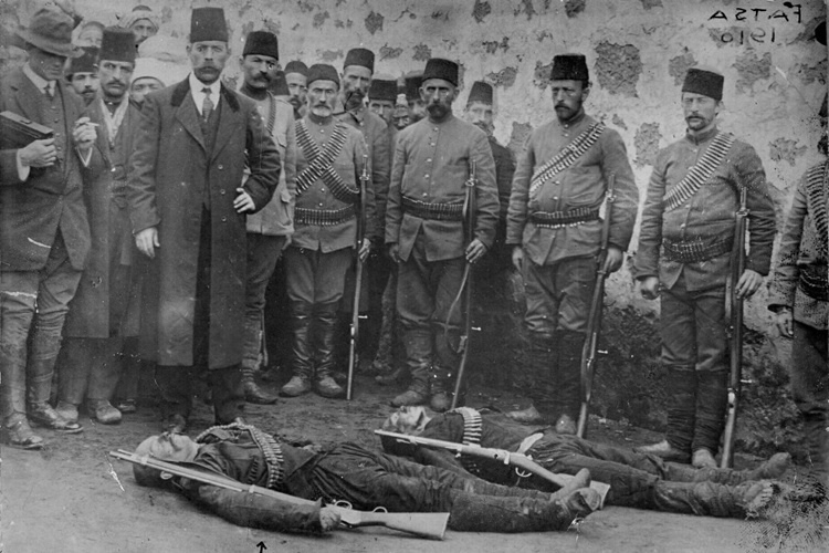 Hekimoğlu Sözleri Kime Ait?