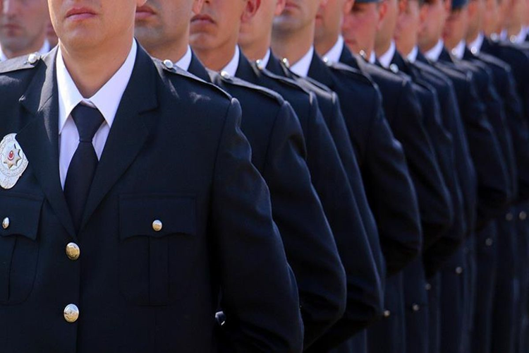 Herhangi Bir Üniversite Mezunu Polis Olabilir Mi?