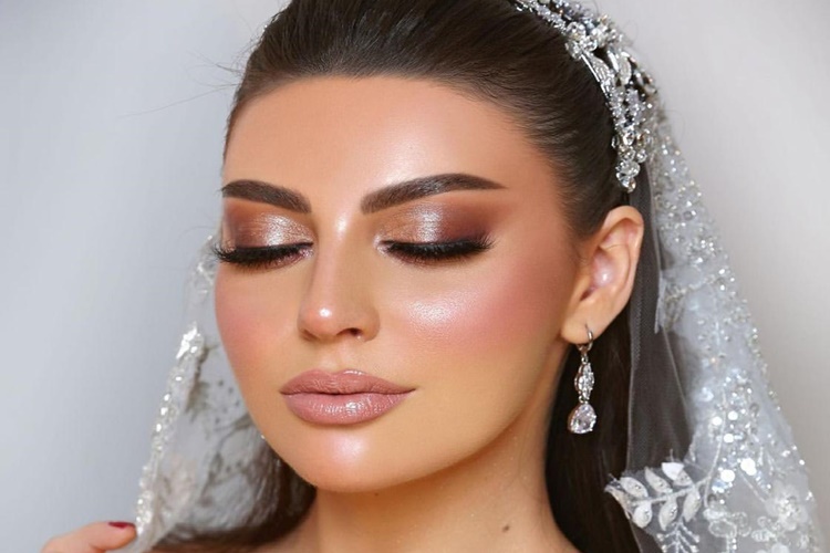 Highlighter Allık Nasıl Kullanılır?