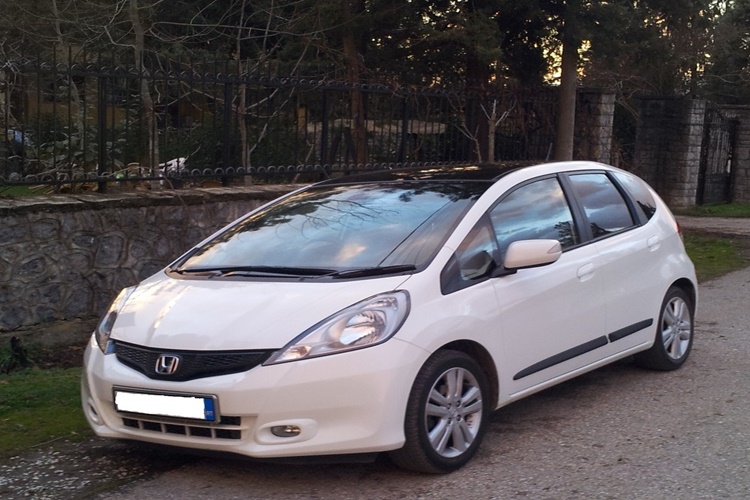 Honda Jazz Teyp Kodu Nasıl Girilir?