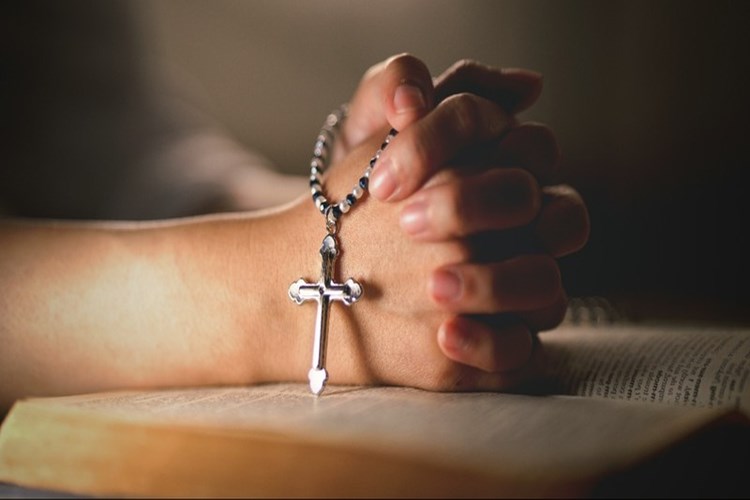 Hristiyanlar Nasıl Dua Eder?