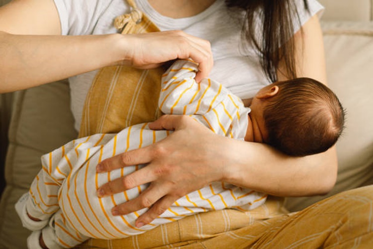 İbucold C Emziren Anneler Kullanabilir Mi?