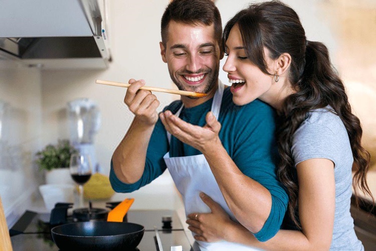 İki Kova Burcu Anlaşabilir Mi?