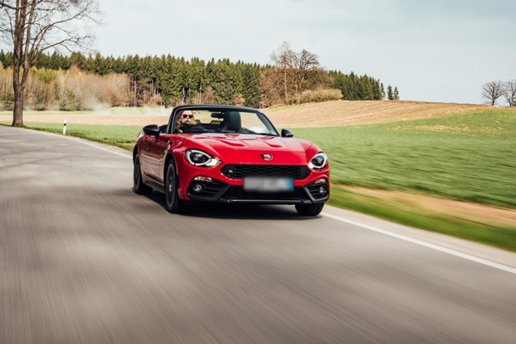 İkonik Tasarıma Sahip Fiat 124 Spider Hakkında Merak Edilenler