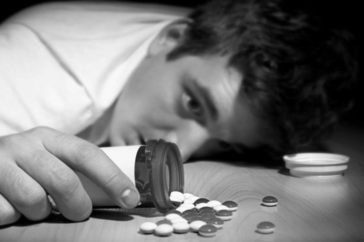 İlaç Zehirlenmesine Süt iyi Gelir Mi?