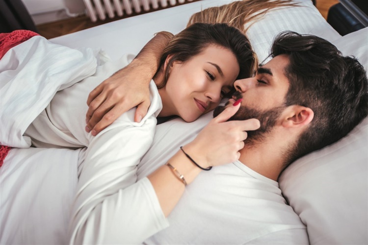 İlk Gece Hamile Kalmamak İçin Ne Yapmalı?