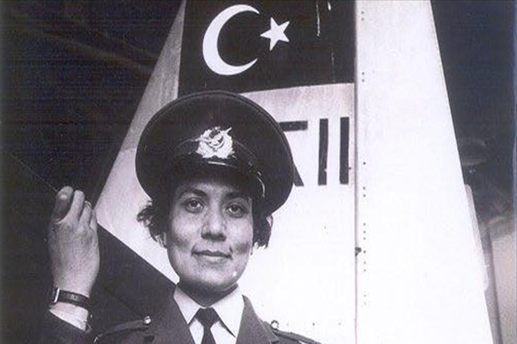 İlk Kadın Türk Jet Pilotu Kimdir?