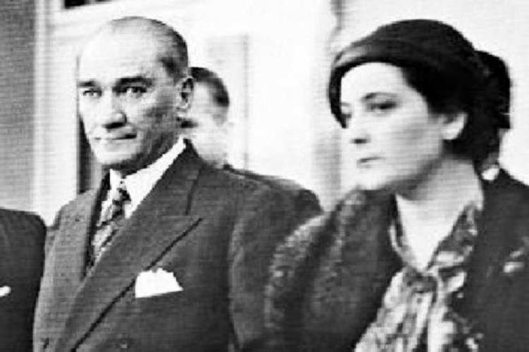 İlk Öğretmen Kimdir?