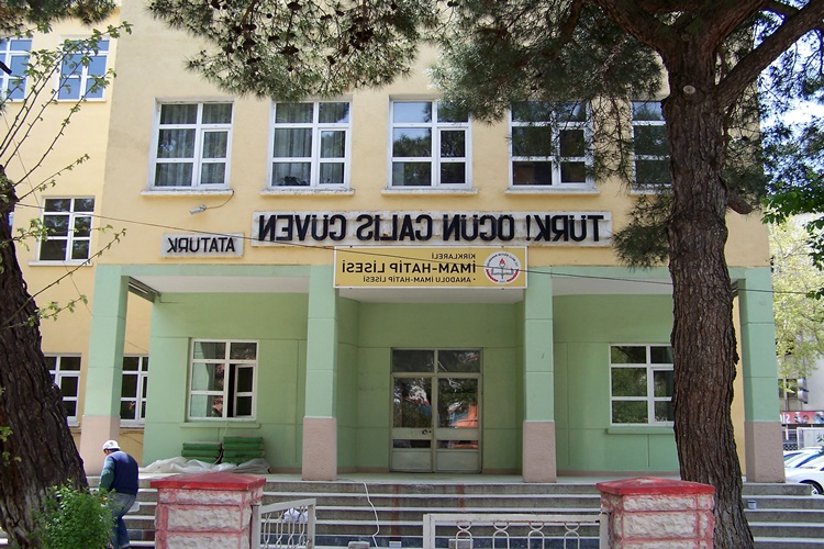 İmam Hatip Liselerinin Bölümleri Nelerdir?