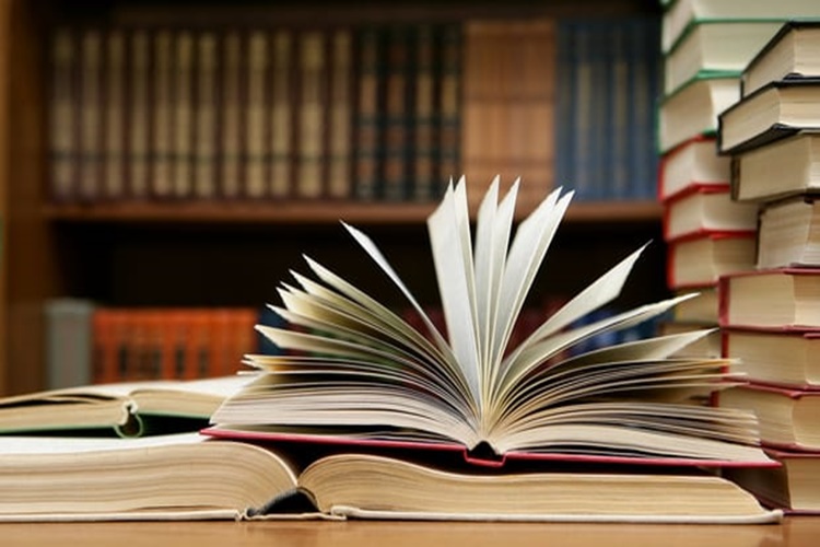 İngilizce Sesli Kitap Okumak Faydalı Mı?