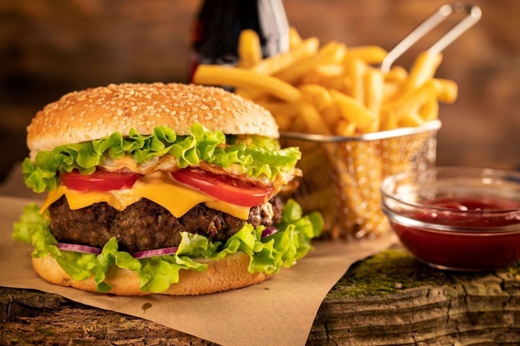 İnsanlar Neden Fast Food Tercih Eder?
