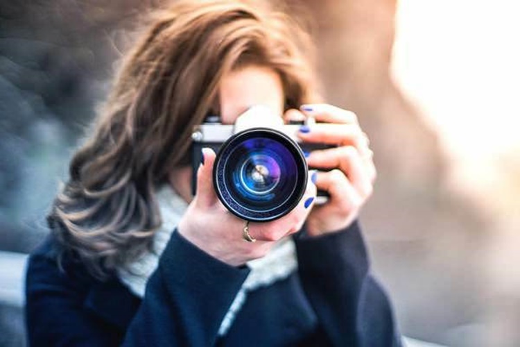 Instax Mini 11 Artıları ve Eksileri Nelerdir?