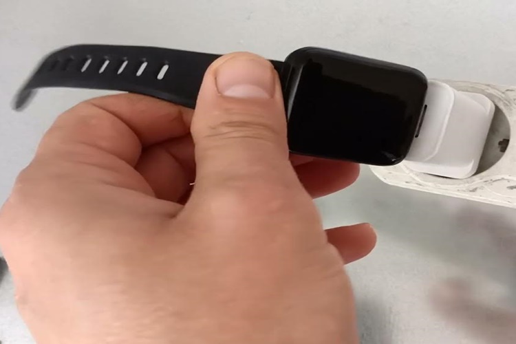 İphone Saat Nasıl Şarj Edilir?