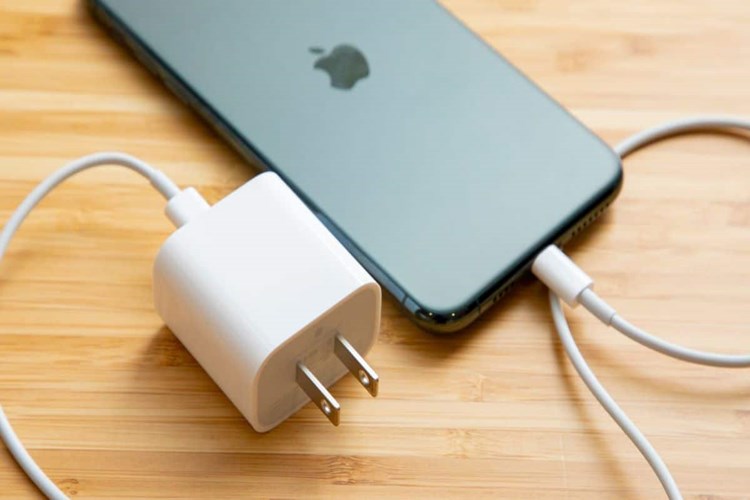 İphone Şarj Aleti Neden Bozulur?