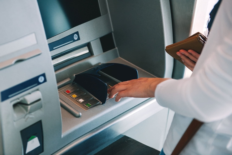 İş Bankasi Kart Yenileme Nasıl Yapılır?