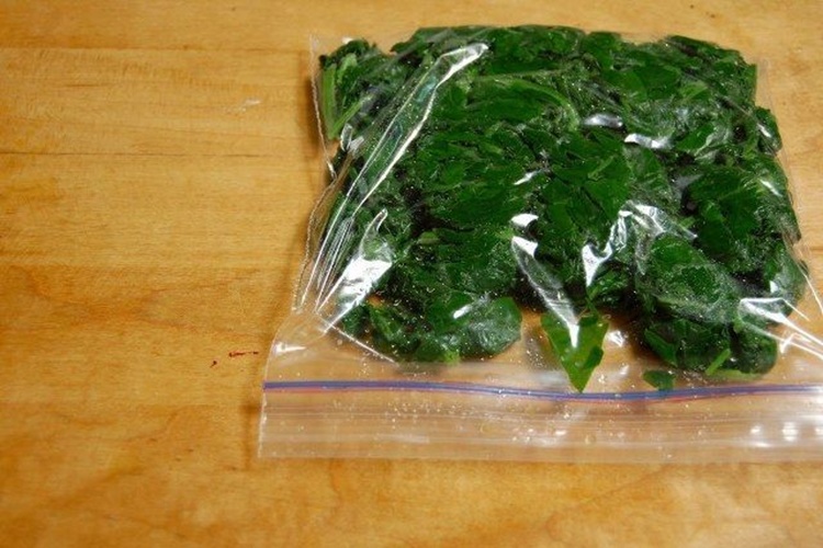 Ispanak Buzluğa Nasıl Atılır?