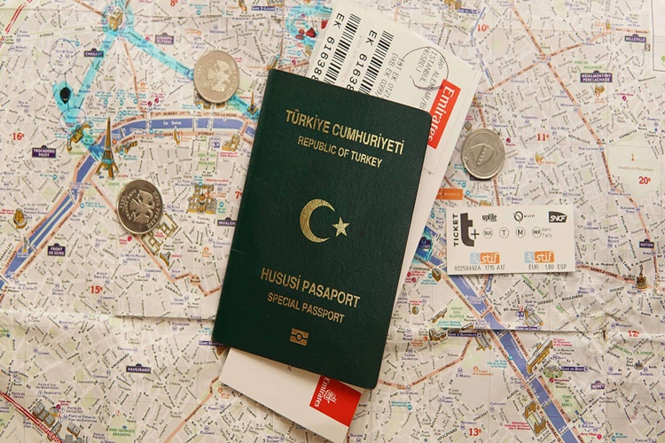 İstifa Eden Memur Yeşil Pasaport Alabilir Mi?