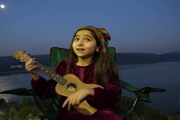Jara Çimen Kimin Kızı?