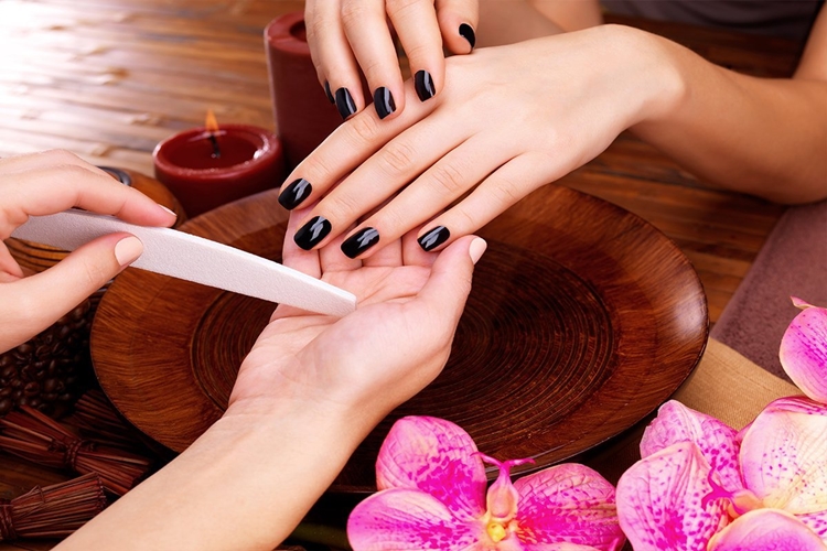 Jel Tırnak Nasıl Kurutulur?