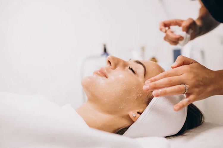 Jilet Sonrası Peeling Yapılır Mı?