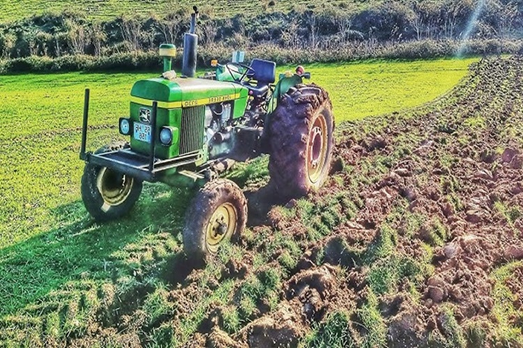 John Deere 1130 Kaç Beygir?