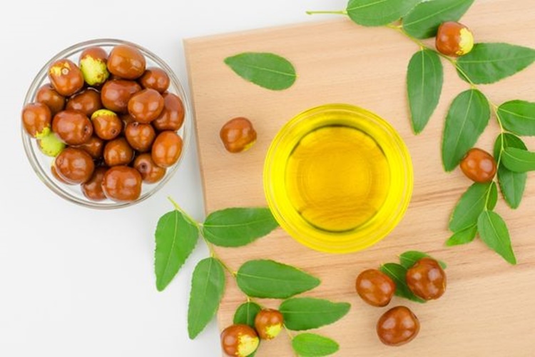Jojoba Yağı Tüylenme Yapar Mı?